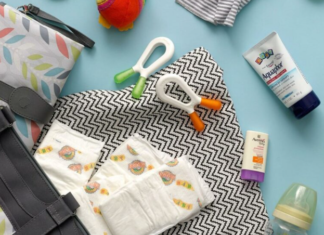 Bebek bakım çantasında mutlaka bulunması gereken eşyalar neler?