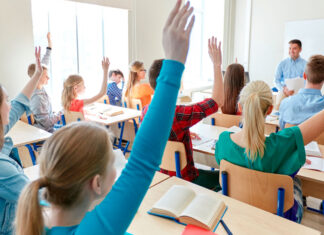 Okullarda sınıf tekrarı geri geliyor!