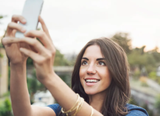 Tüm kadınlara ücretsiz telefon dağıtılacak!