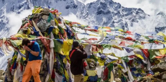 Everest’teki çöpler için çözüm: ağır yük taşıyan dronelar everest kirlilik drone