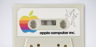 Apple’ın eski ürünleri açık artırmaya çıktı! Steve Jobs imzalı kaset ve daha fazlası