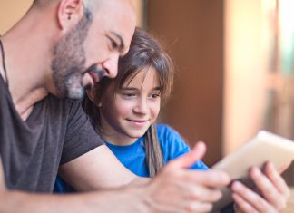 Dijital dünyada sağlıklı alışkanlıklar geliştirmek: Aileler için 10 adım