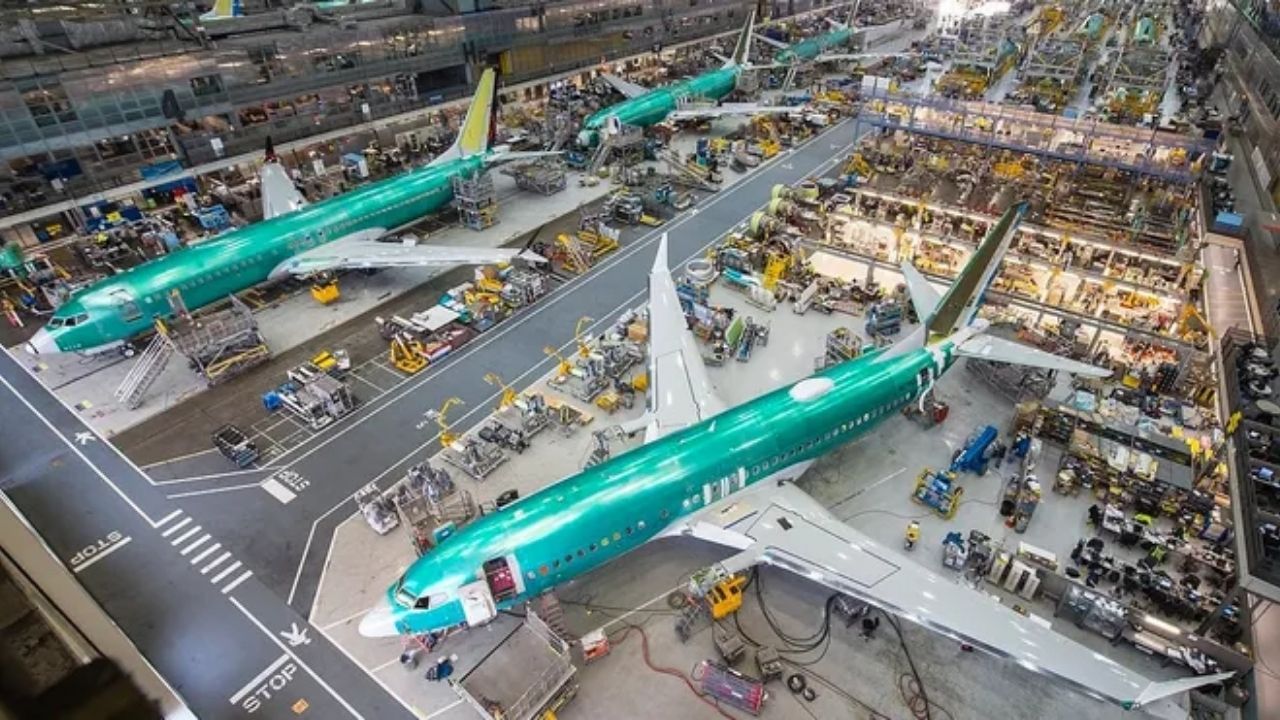 Boeing strike layoffs