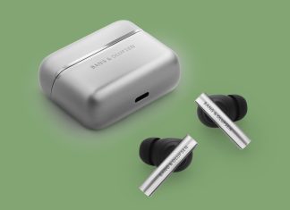 Servet değerinde kulaklık satışa çıktı