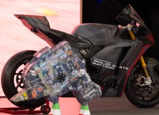 Ducati katı hal bataryalı motosikletini duyurdu