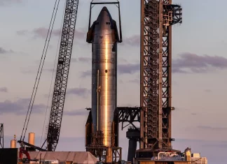 SpaceX’in insanlı Ay misyonu gecikebilir