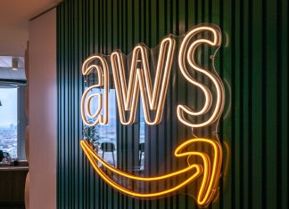 Amazon Web Services resmen çöktü