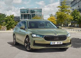 Skoda Superb rekora imza attı