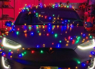 Tesla yılbaşı güncellemesi yaklaşıyor