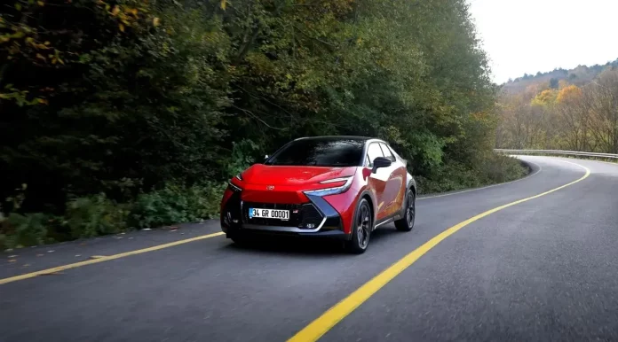 Yeni Toyota C-HR Hybrid GR SPORT