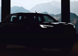 Yeni Toyota Hilux karşımıza çıkıyor