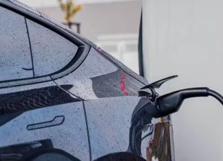 Tesla MultiPass özelliği yaygınlaşıyor