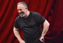 Cem Yılmaz’ın son gösterisi yılbaşında Netflix’te!