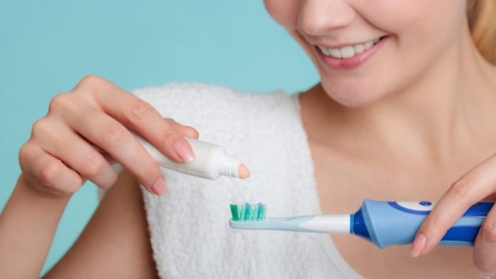 Şarjlı diş fırçaları