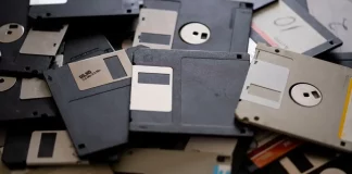 Eski Disketler Akıllı Televizyon Kumandasına Dönüştü Eski disketler