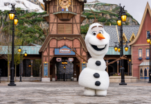 TikTok Canlı Yayınında Robot Olaf Kazası Yaşandı